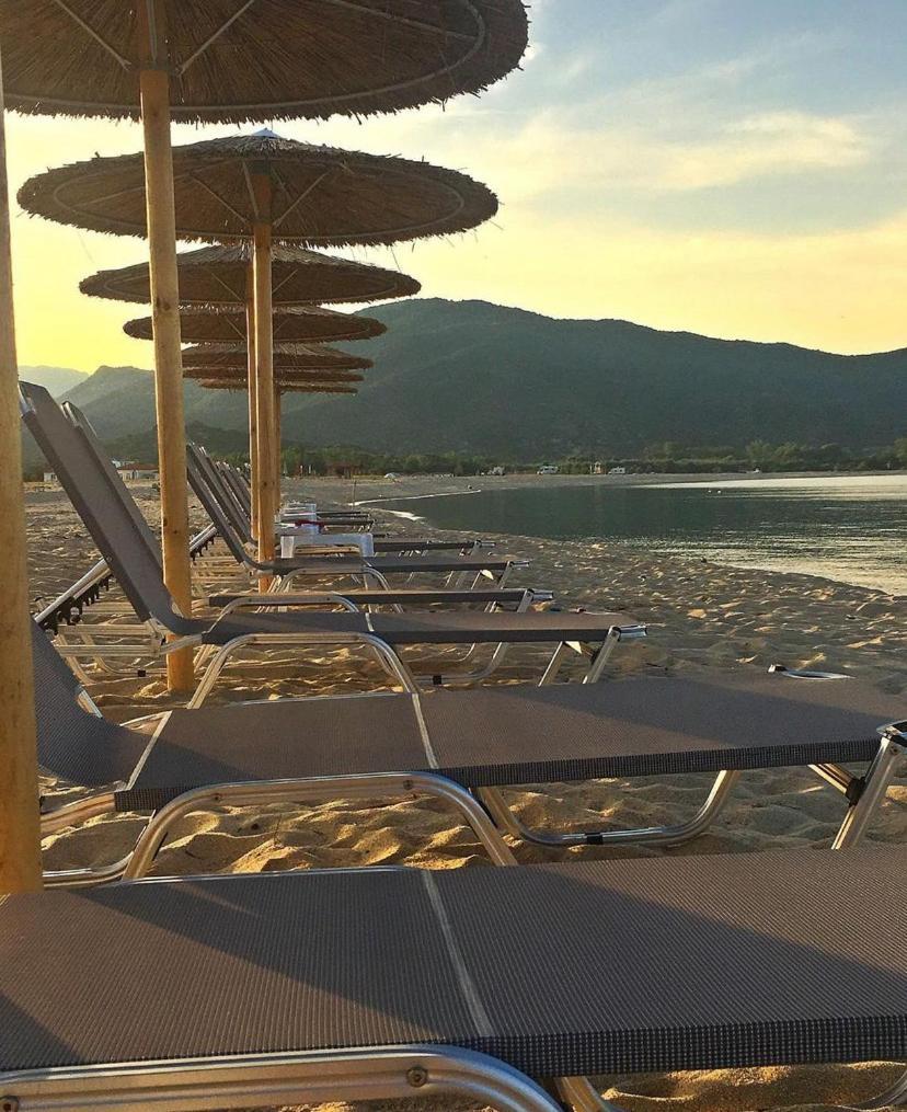 Akasti Slow Living Paralia Sikias エクステリア 写真