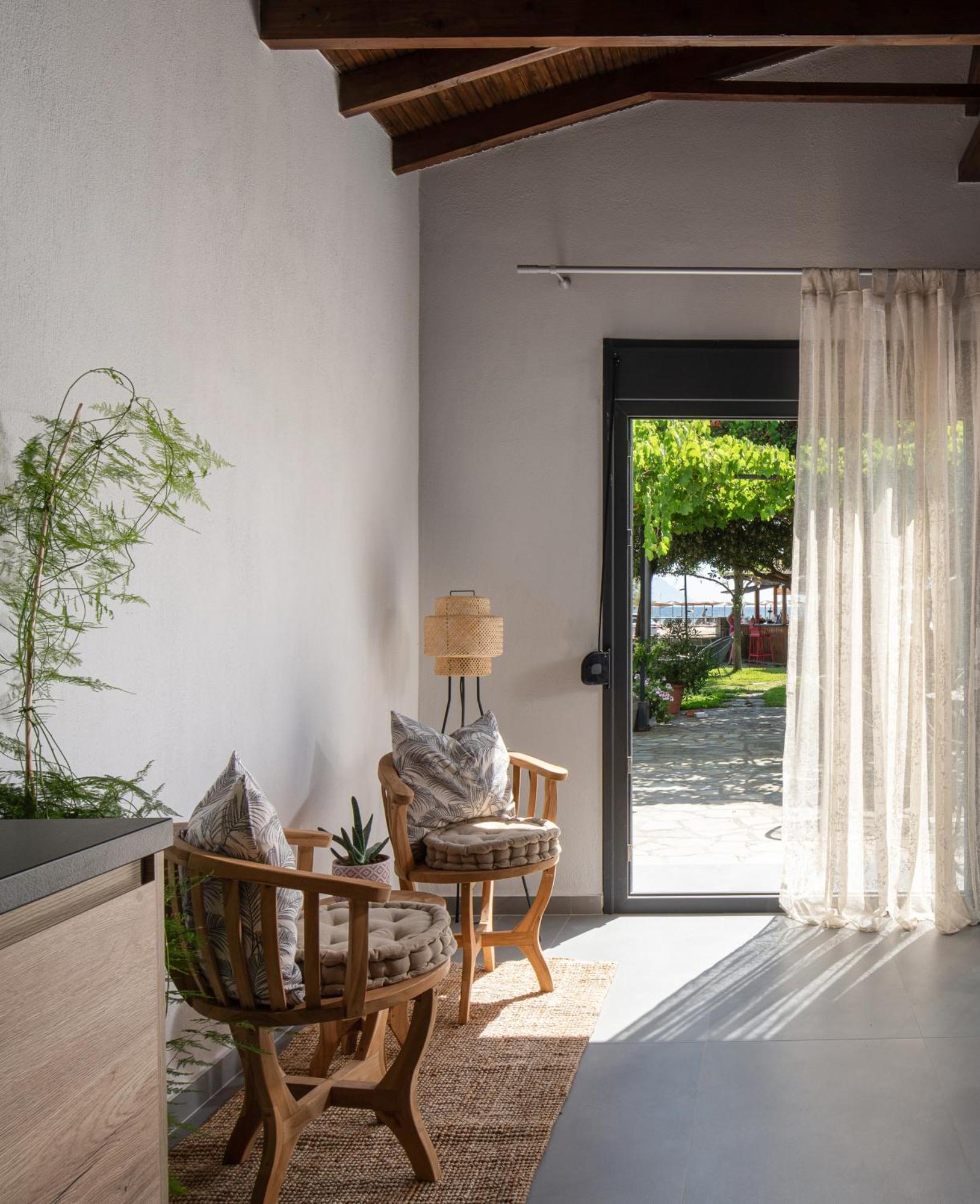 Akasti Slow Living Paralia Sikias エクステリア 写真
